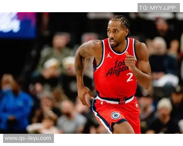 快船迎战黄蜂莱昂纳德因伤缺阵已达十场西部排名跌至第十二 快船迎战黄蜂莱昂纳德因伤缺阵已达十场西部排名跌至第十二