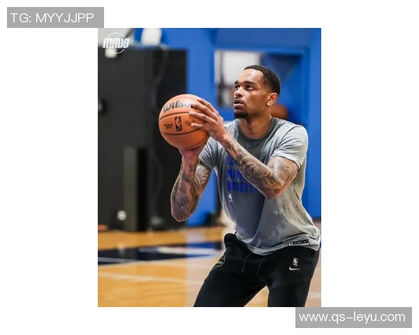 全队齐心协力专注训练独行侠官方分享精彩瞬间 全队齐心协力专注训练独行侠官方分享精彩瞬间